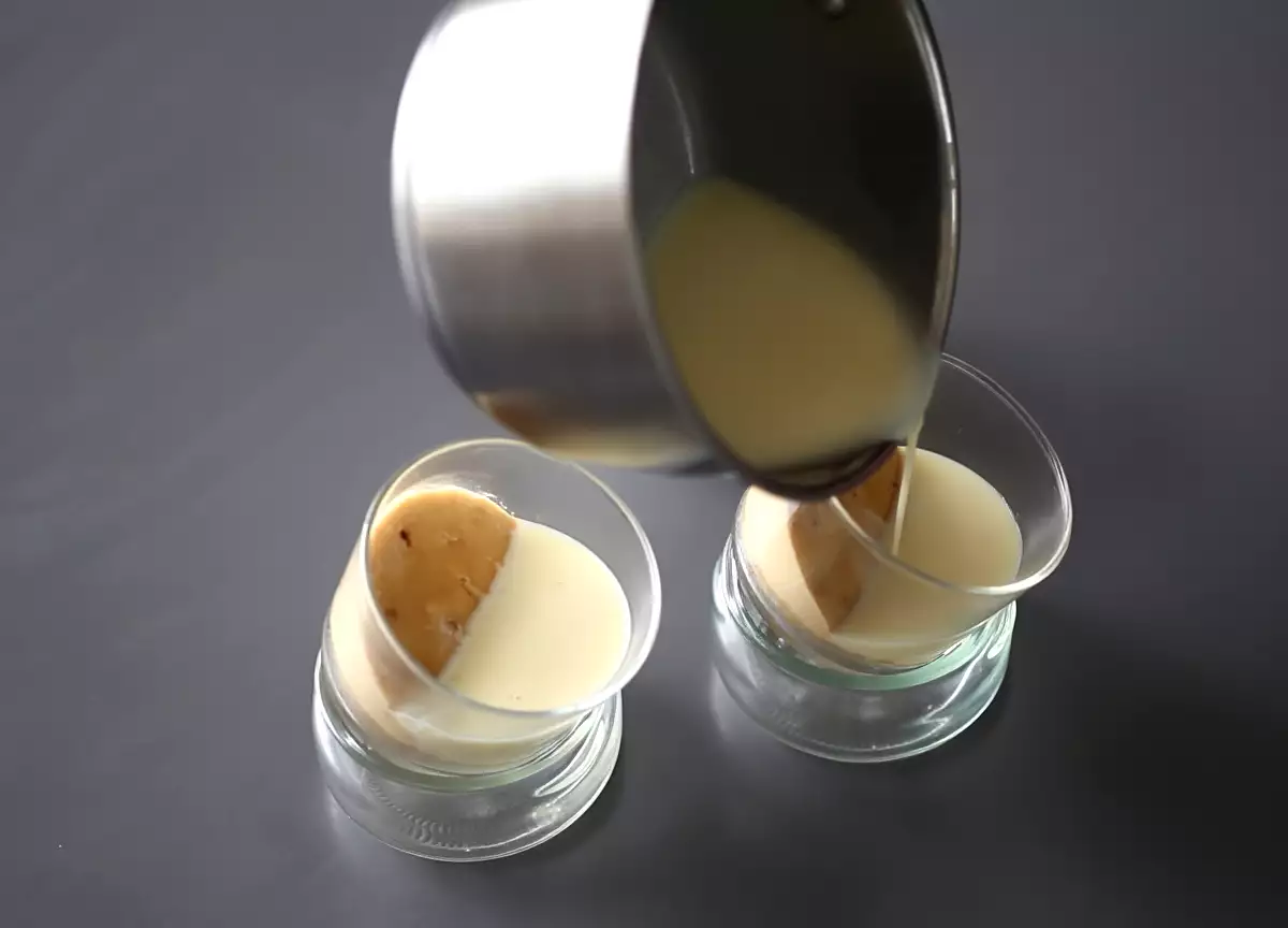 Langkah 3: Lapisan cokelat putih