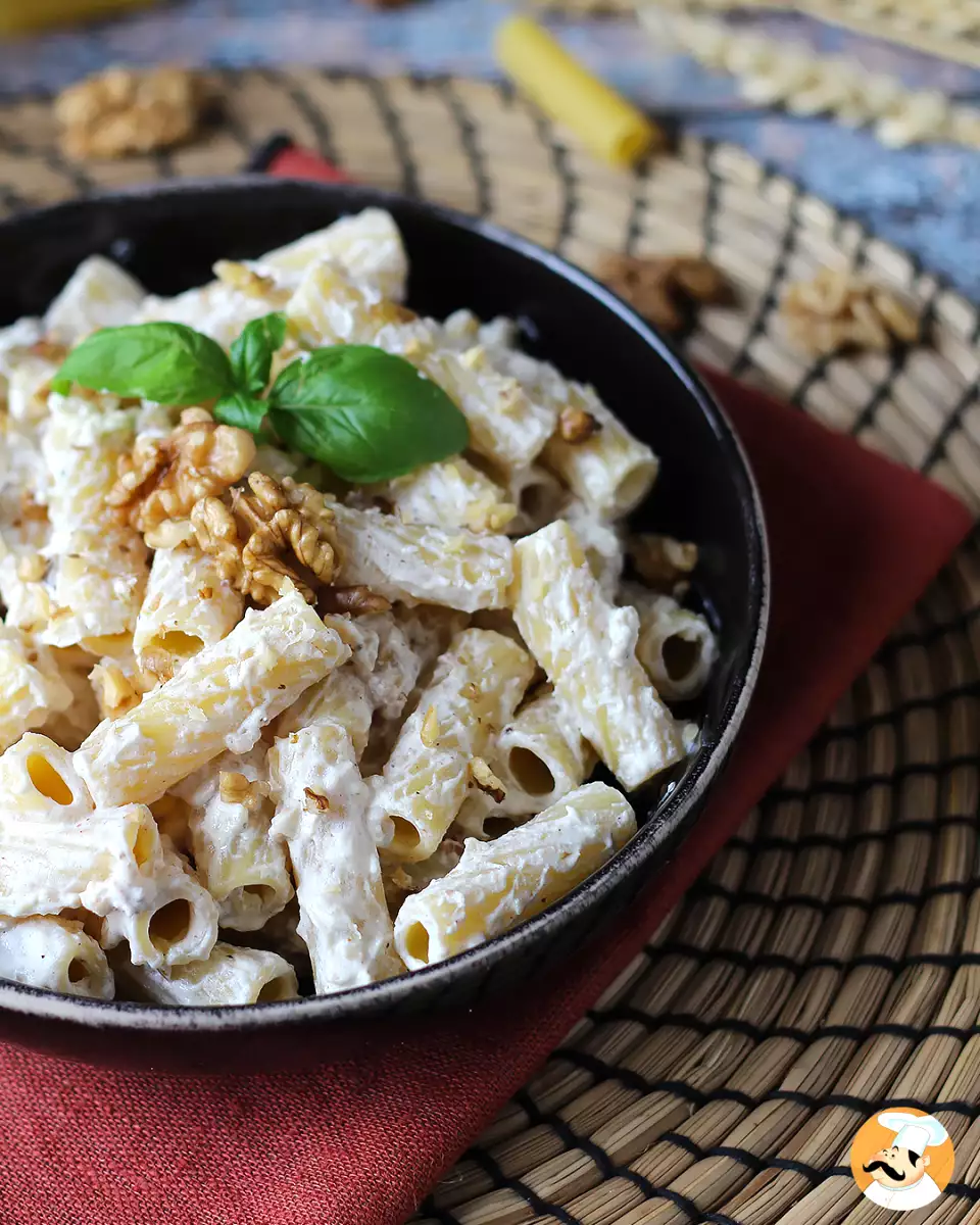 8. Tortiglioni dengan ricotta dan kenari