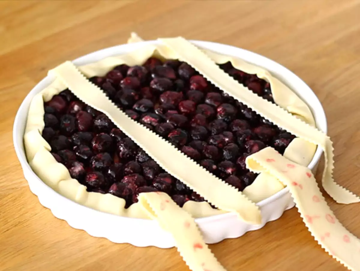 1. Catur - Potongan yang memungkinkan isian terlihat