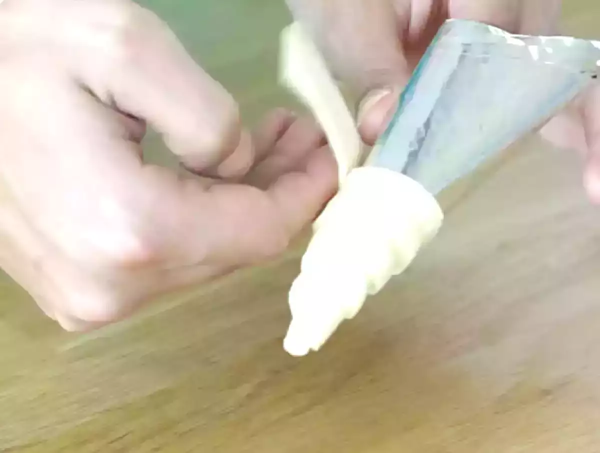 3. Kerucut - Hidangan pembuka berbentuk sempurna