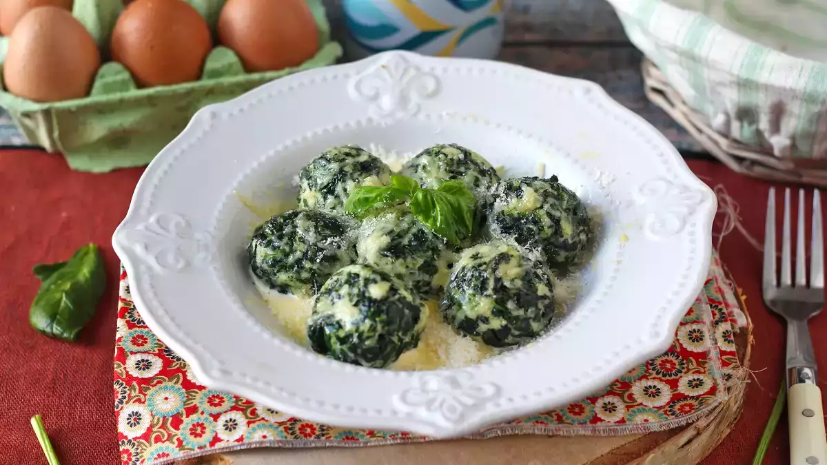 12 hidangan liburan panggang yang mudah disiapkan sebelumnya (dan selalu terlihat bagus di atas meja)