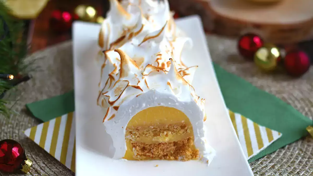 Lemon meringue tart: makanan penutup yang selalu berhasil saat Natal, dalam tiga format berbeda