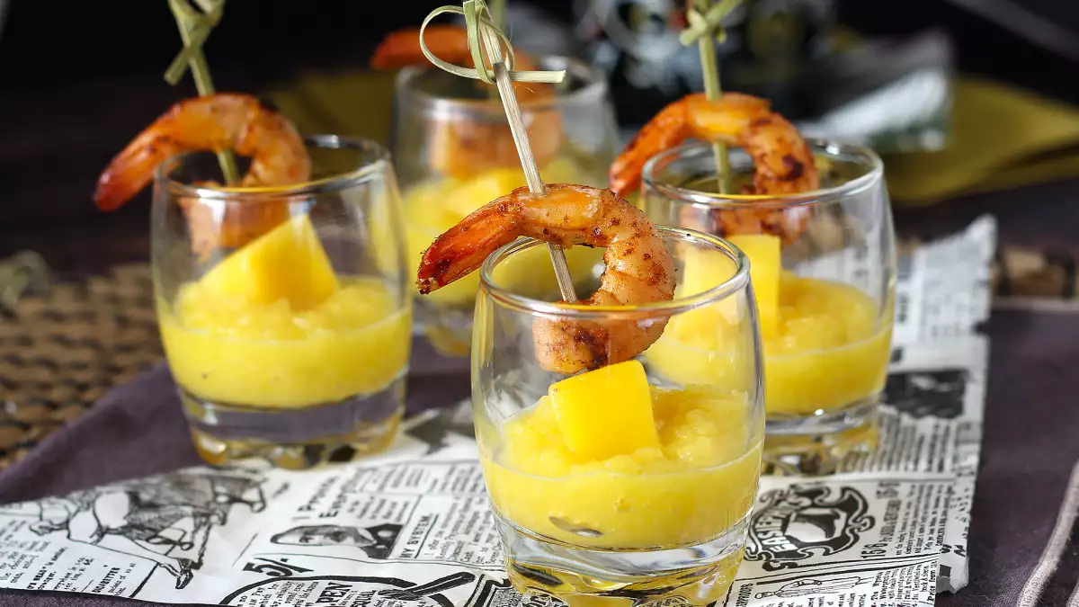 12 ide dengan buah segar untuk memberi kejutan saat makan malam, dari roti panggang pertama hingga sesendok terakhir