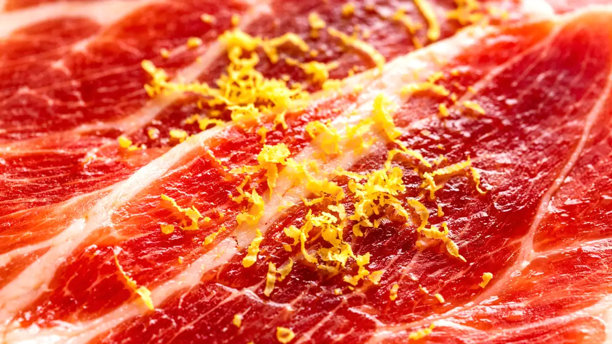 Ham dengan lemon: jenius atau penistaan?