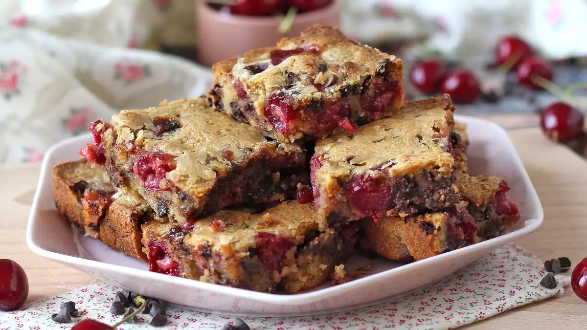 10 kue musim semi yang sempurna untuk membuat sore Anda lebih manis