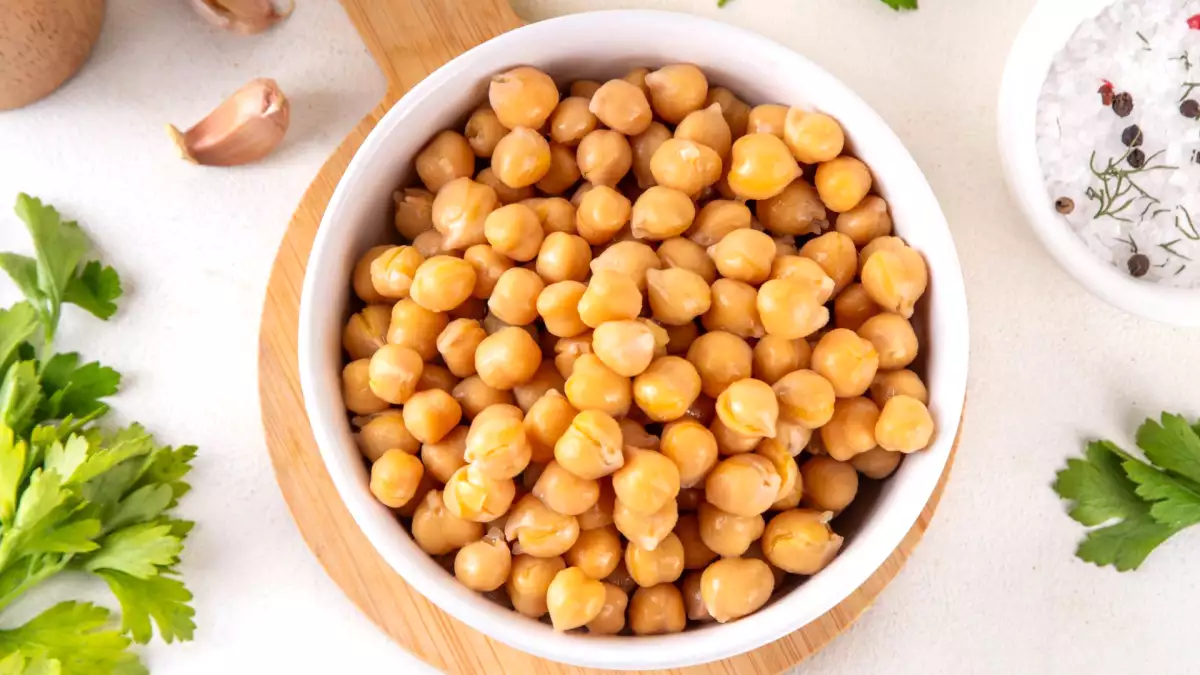 Kacang arab: apakah benar-benar perlu menambahkan soda kue ke dalam air rebusan?