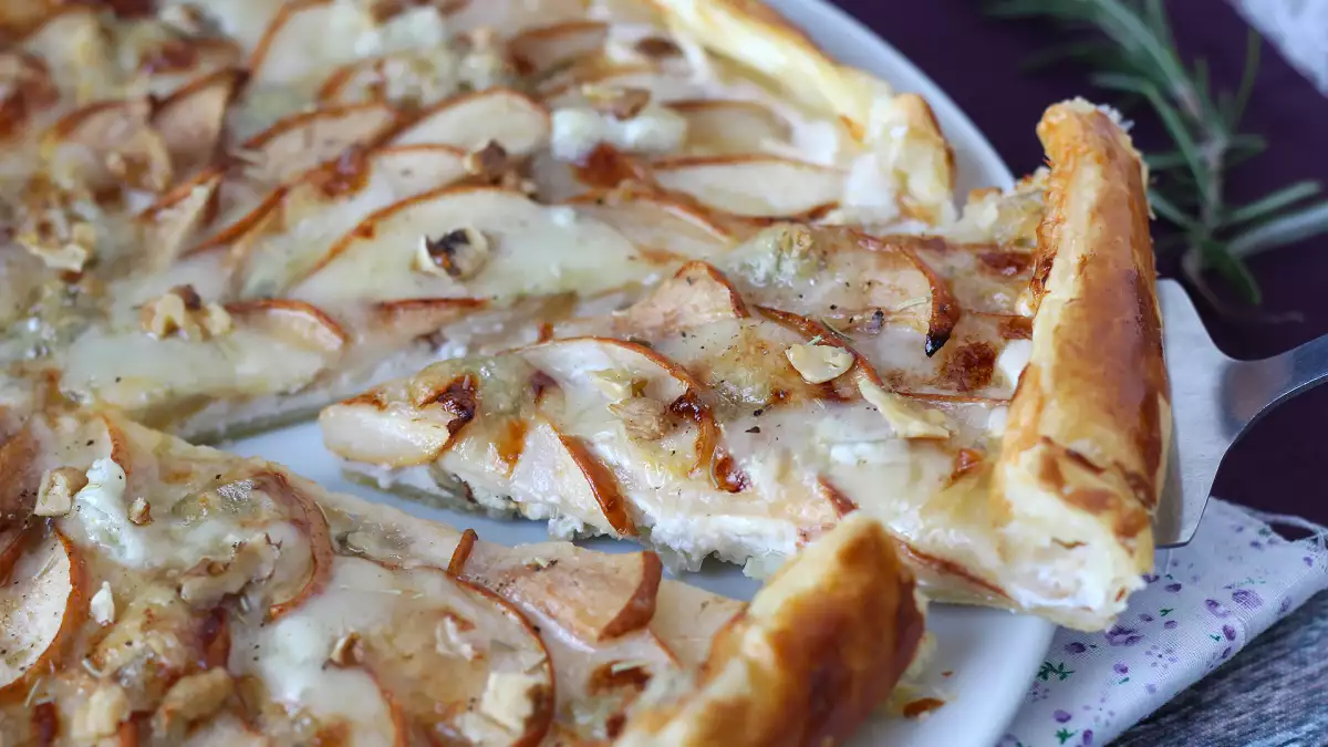 Tart musim gugur: 20 resep manis dan gurih yang bikin ingin menyalakan oven
