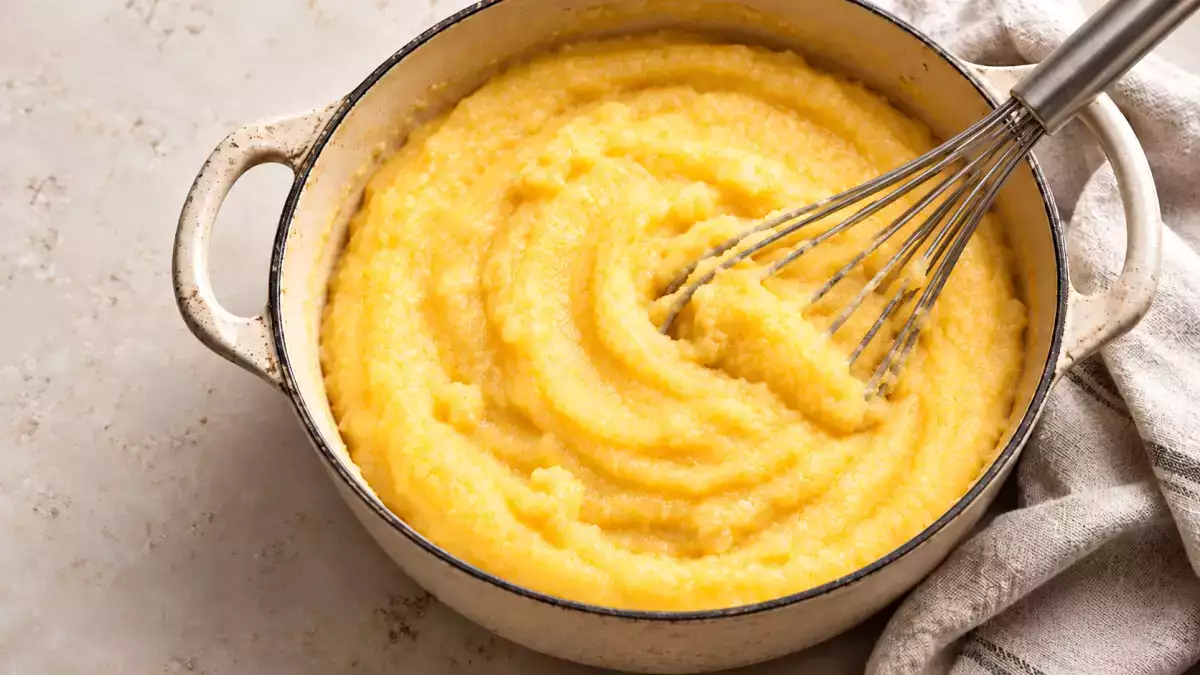 Polenta Menggumpal? Ini Penyebabnya dan Cara Memperbaikinya Tanpa Mengulang dari Awal