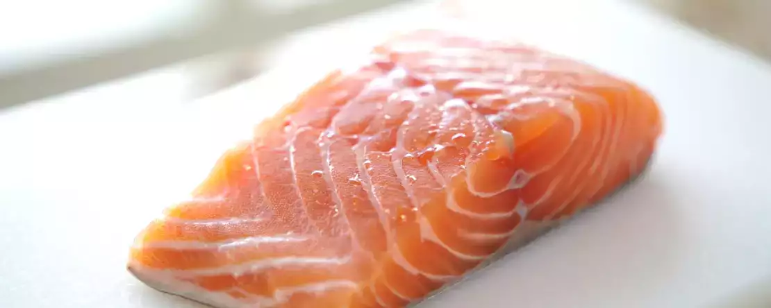 Cara mencairkan ikan dengan aman (dan mempertahankan teksturnya)