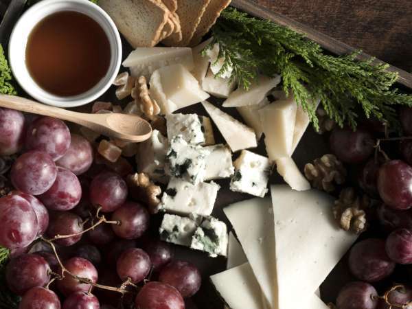 Bukan kejunya, melainkan cara Anda memperlakukannya: kunci untuk mengawetkan dan menyajikannya dengan baik