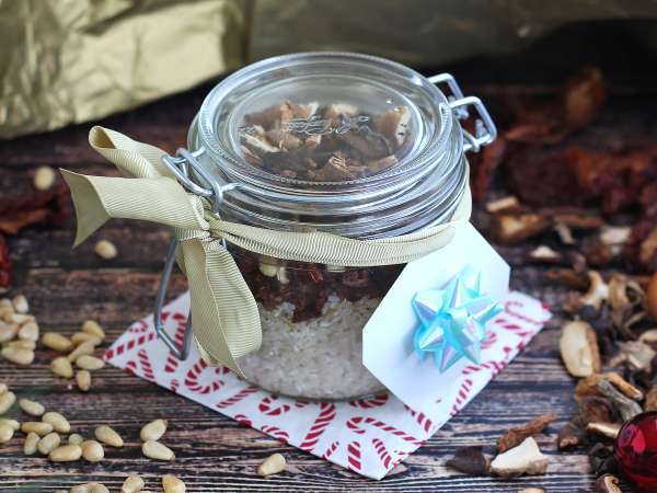 Natal kali ini, kejutkan semua orang dengan hadiah adiboga buatan Anda: harganya murah, tapi sangat berharga