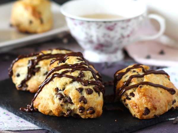 4 kudapan khas Inggris untuk menemani minum teh pukul lima dan langsung ke Inggris