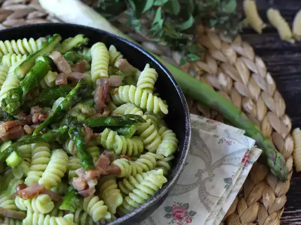 Apa yang harus dimasak di bulan Maret: 10 resep musiman yang mudah dan mengejutkan untuk menu mingguan