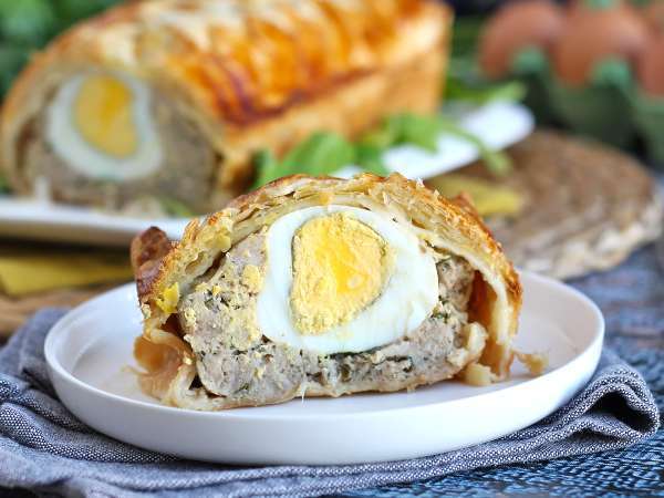 Pâté berrichon: pâté Paskah super gourmet untuk hidangan tradisional (dengan resep)