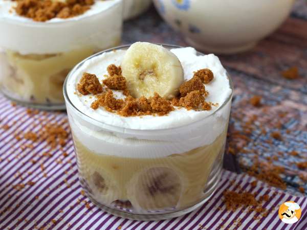 Banoffee dalam cangkir: hidangan penutup krim yang menghilang dalam hitungan menit