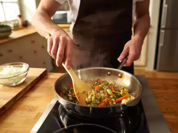 Temukan 5 resep ikan yang menggugah selera yang akan merevolusi masakan Mediterania Anda.