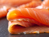 Artikel: Salmon asap: jebakan yang harus dihindari dan panduan untuk membuat pilihan yang tepat