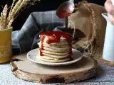 Resep Pancake vegan lembut dengan telur rami: resep mudah dan bebas telur