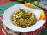 Resep Pasta dengan bunga cukini, ricotta, dan pistachio