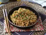 Resep Wajan mie cina (sayuran dan protein kedelai bertekstur)
