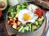 Resep Vegetarian buddha bowl - salad yang sangat seimbang dan penuh warna!
