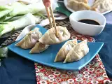 Resep Gyozas dengan ayam, wortel, dan jamur