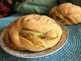 Resep Roti gulung yang dikepang dengan pesto hijau