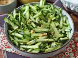 Resep Salad mentimun pedas dengan kacang tanah