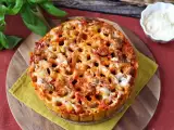 Resep Timballo rigatoni panggang dengan sosis, saus bechamel, dan mozzarella