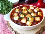 Resep Kacang merah yang direbus perlahan dengan tomat dan keju feta panggang