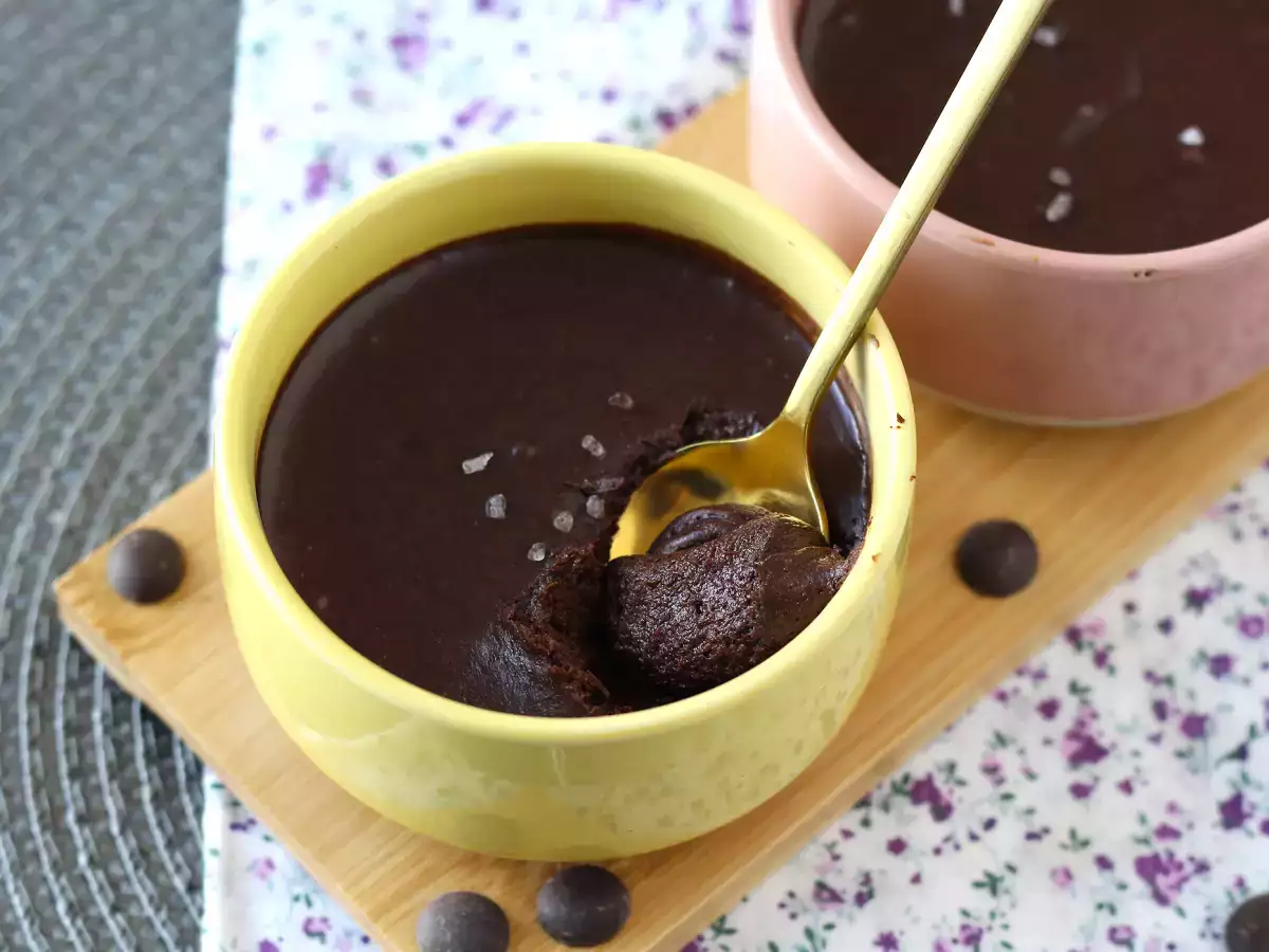 Resep Mousse cokelat yang sempurna, sangat lezat dengan sedikit rasa garam