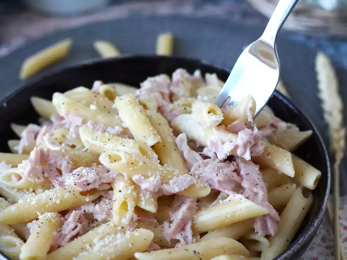 Resep Pasta krim dan ham: lembut, cepat, dan sangat menarik!