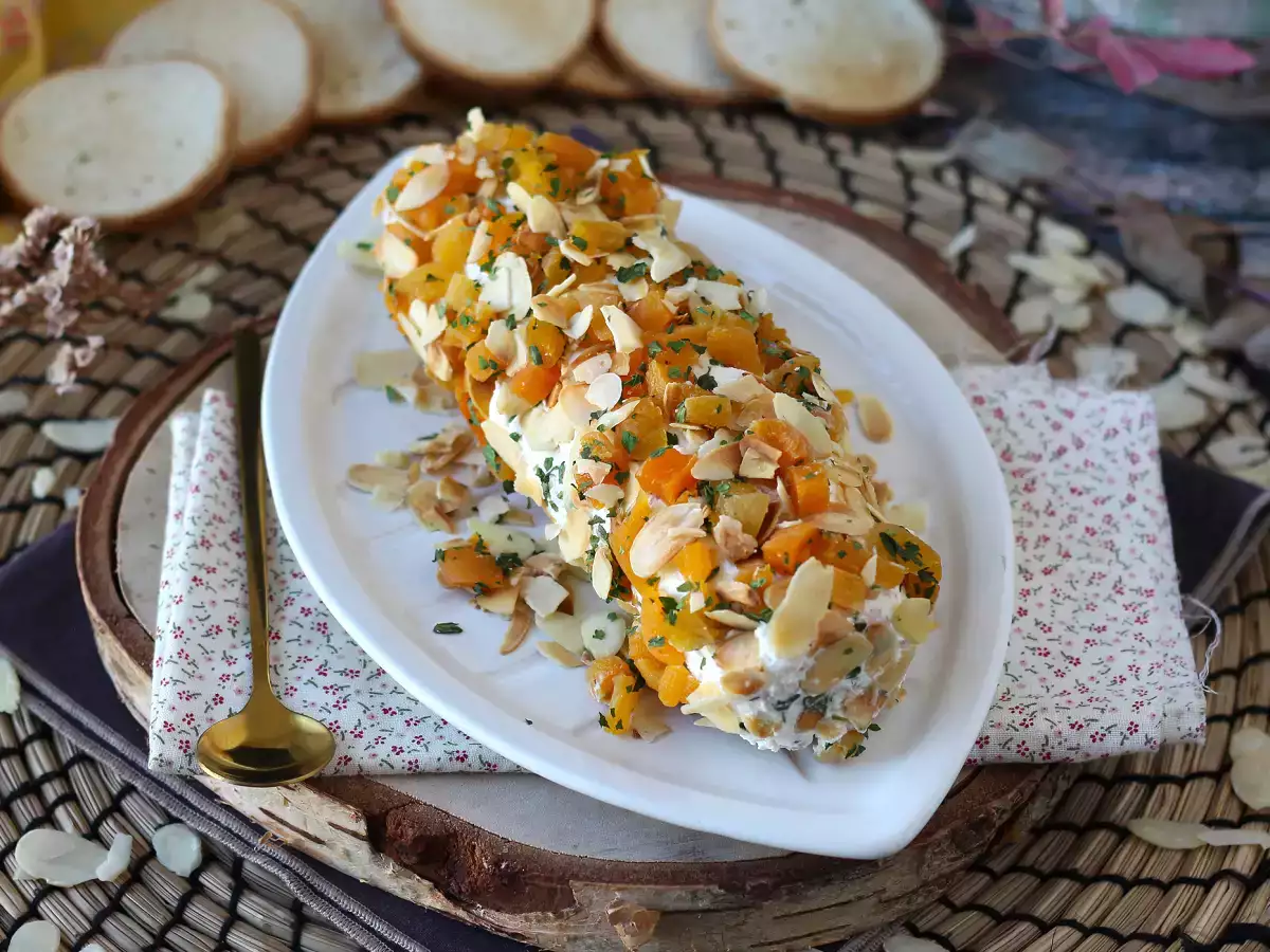 Resep Salami krim keju dengan aprikot dan almond: hidangan pembuka pesta yang sempurna!