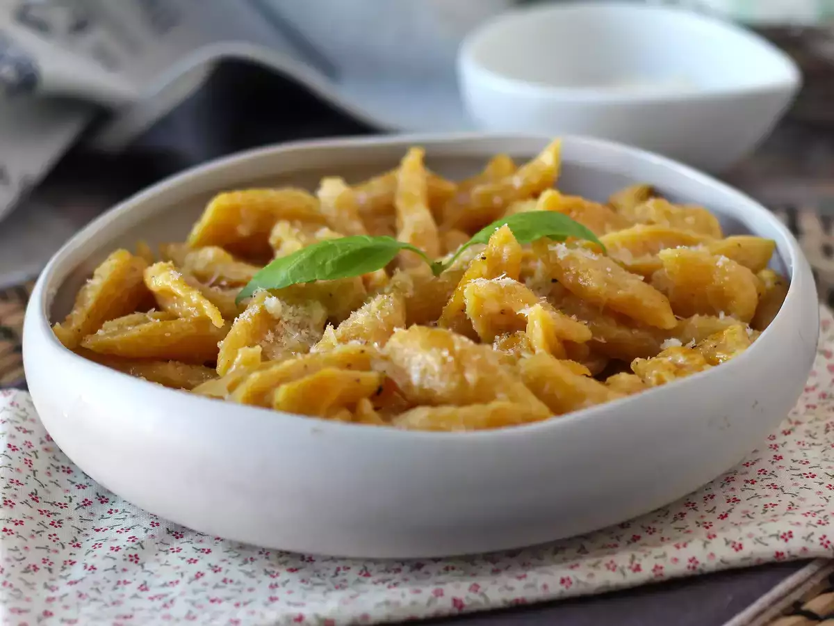 Resep Pasta butternut segar hanya dengan 2 bahan
