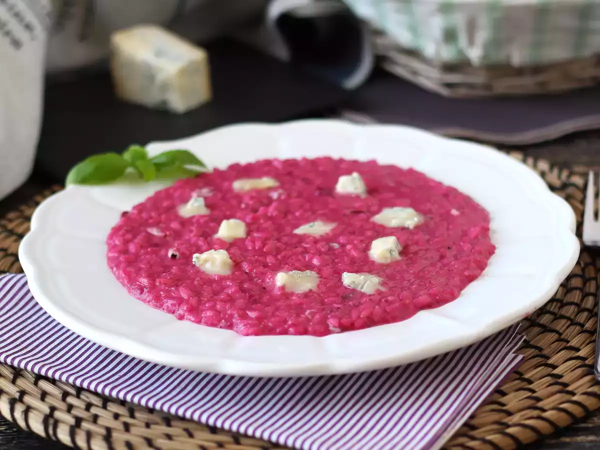 Resep Risotto bit dan gorgonzola: ledakan warna dan rasa yang kuat