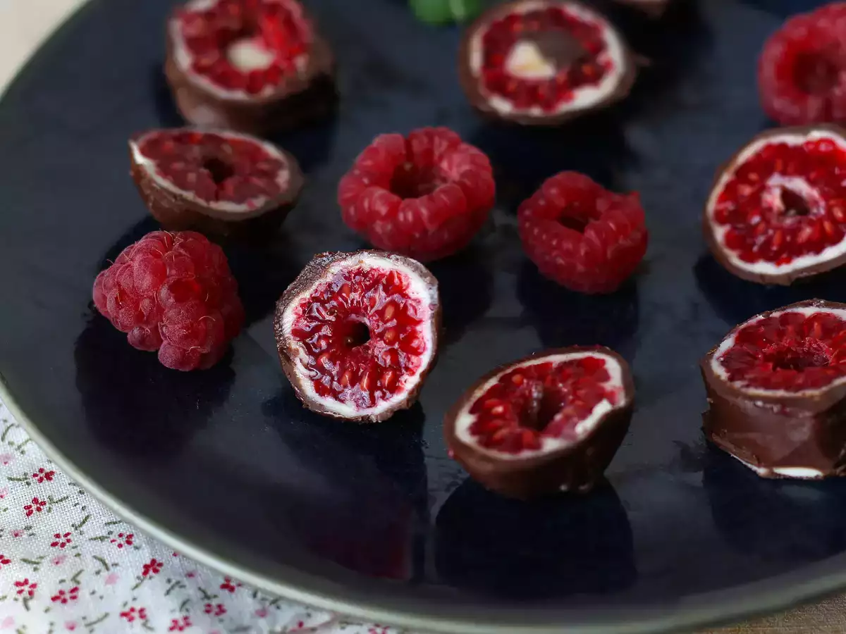 Resep Bagaimana anda membuat franui buatan sendiri? raspberry cokelat yang sangat trendi ini!