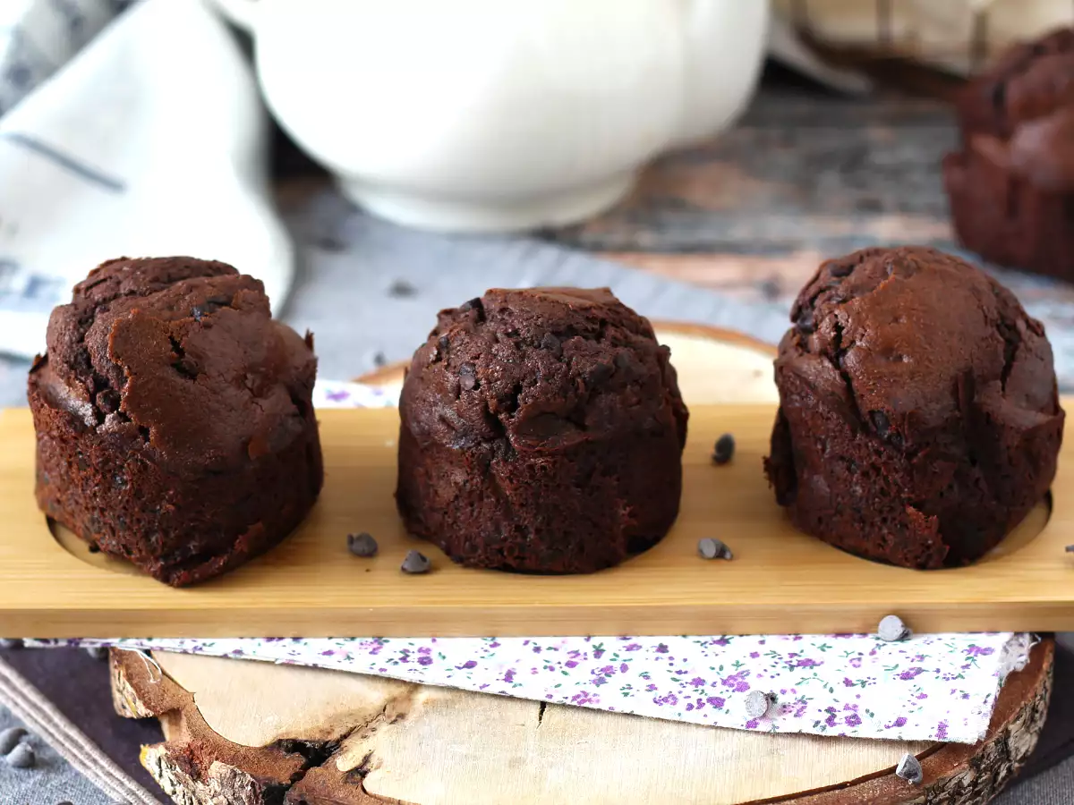 Resep Muffin cokelat terbaik: besar dan lembap