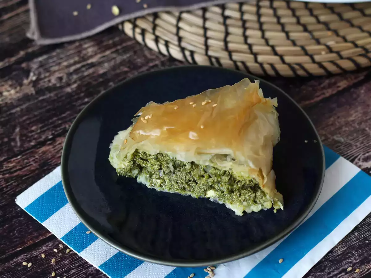 Resep Spanakopita, pai yunani yang super mudah dengan bayam dan keju feta