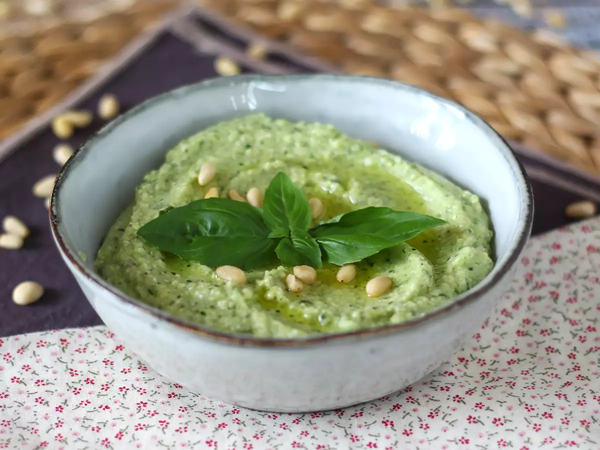 Resep Pesto cukini, resep cepat dan lezat tanpa dimasak