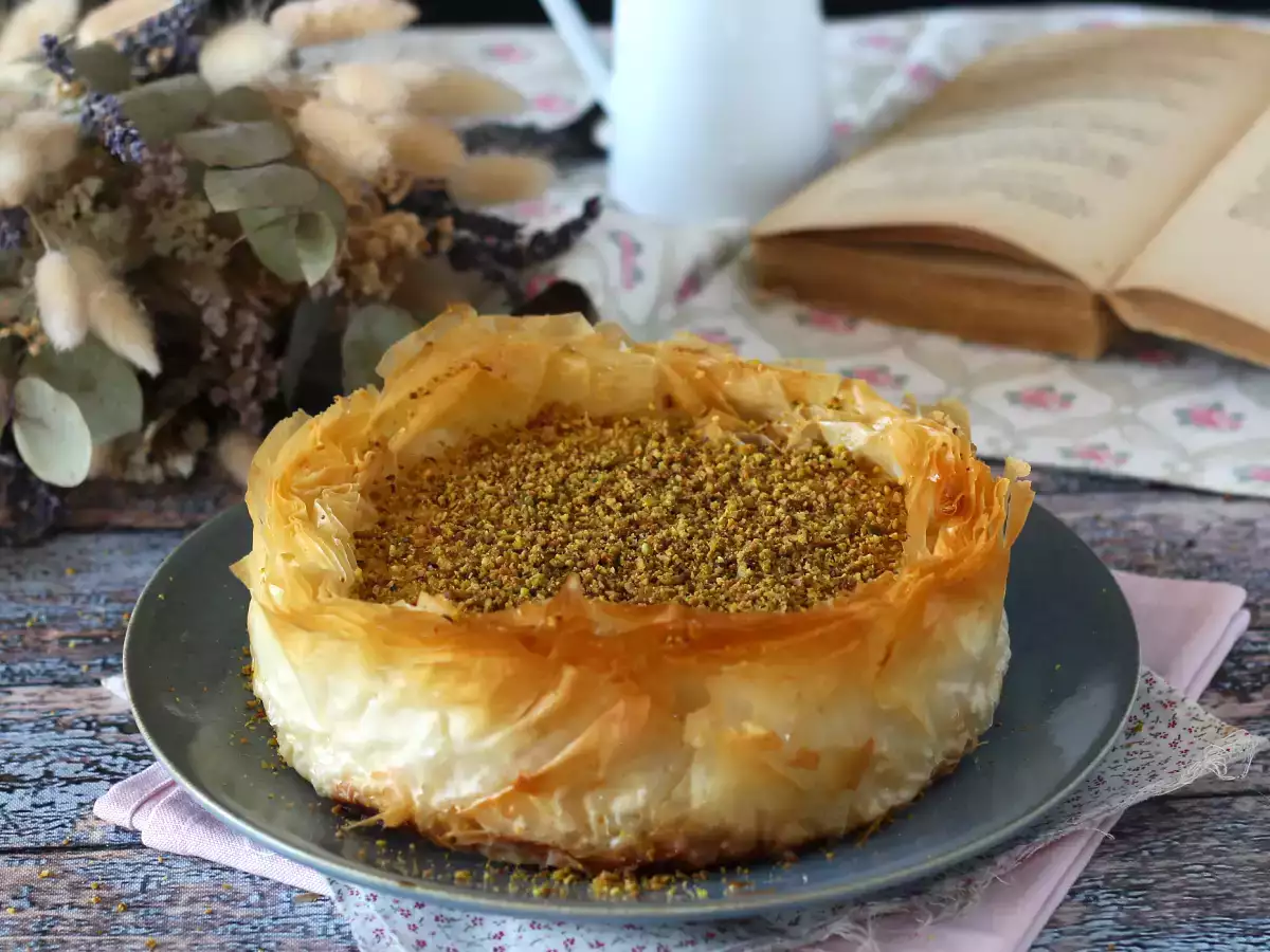Resep Kue keju bergaya baklava dengan pistachio, renyah dan meleleh