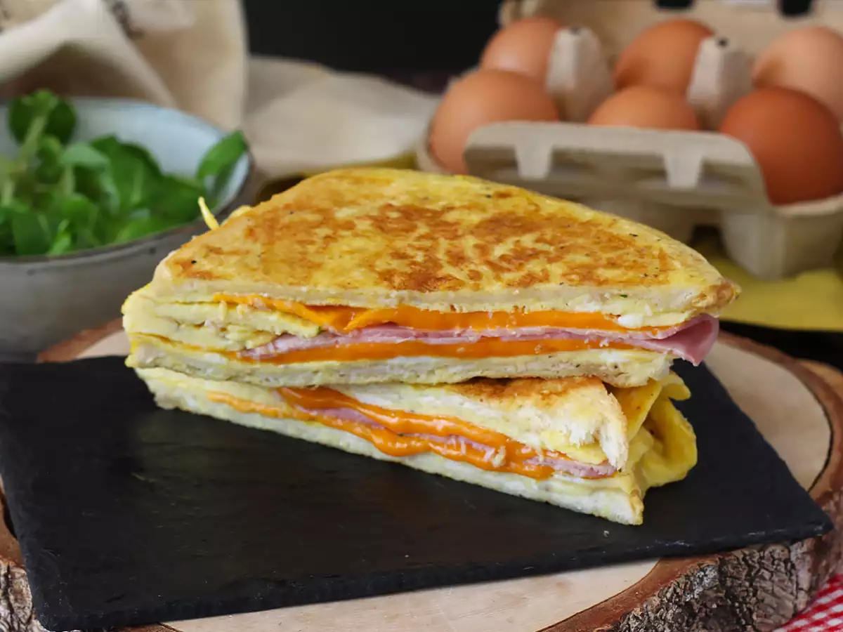 Resep Sandwich omelet ekspres - sandwich omelet roti panggang prancis - retas sandwich telur