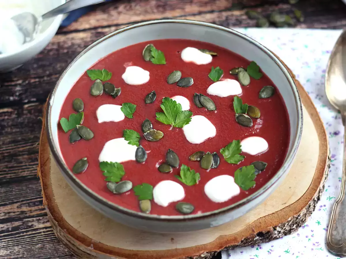 Resep Sup bit yang mudah dan penuh warna