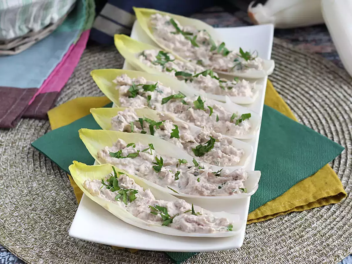 Resep Nampan endive dengan isian tuna
