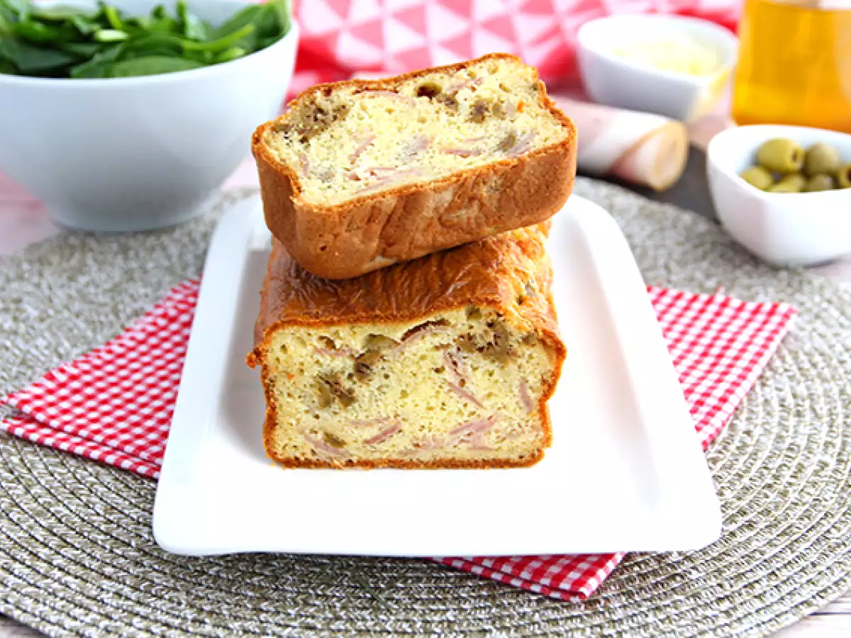 Resep Kue ham dan keju dengan buah zaitun hijau