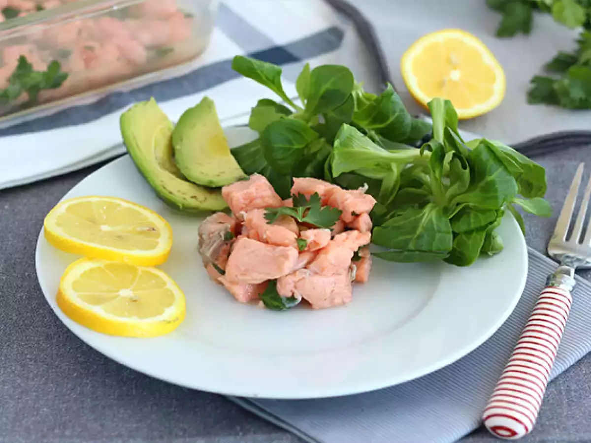 Resep Salmon yang direndam dalam lemon