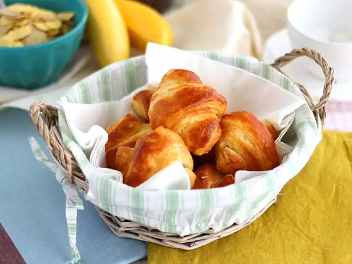 Resep Croissant dijelaskan langkah demi langkah