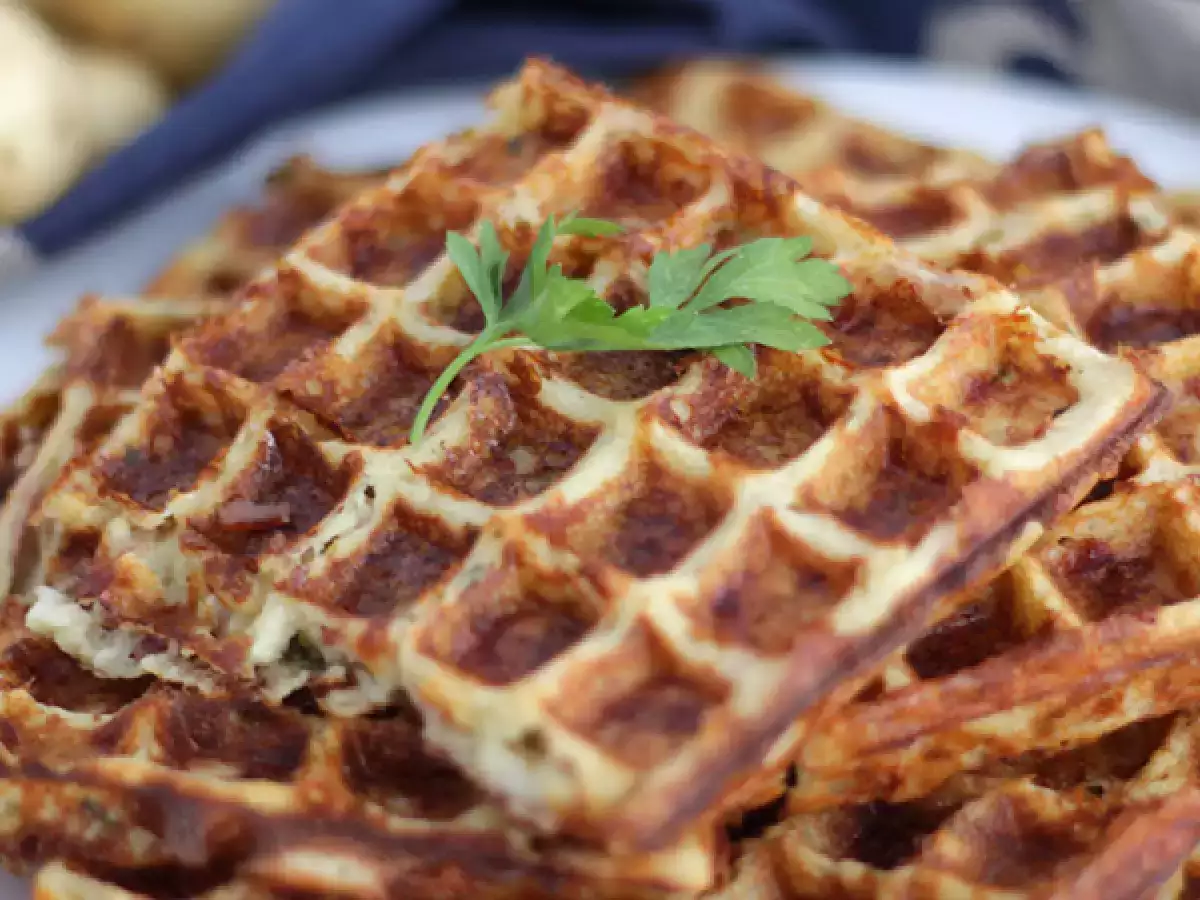 Resep Wafel daging asap, comté, dan kentang