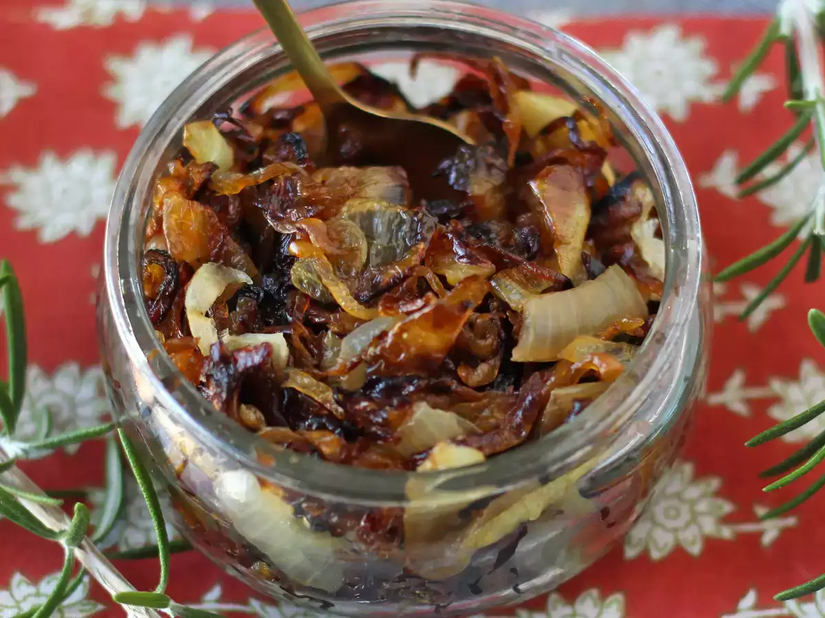 Resep Onion confit: sederhana, elegan, dan sempurna dengan daging dan keju
