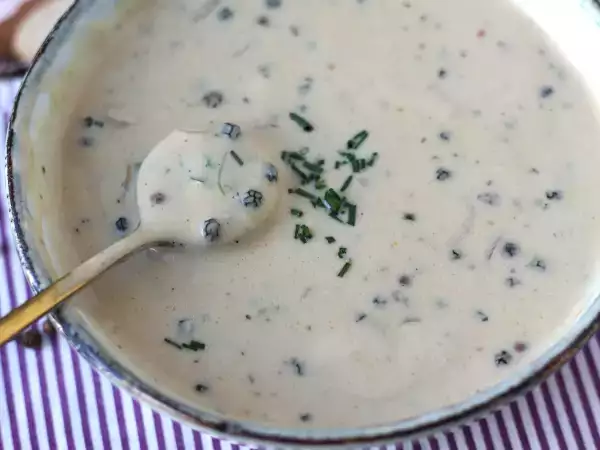 Resep Saus lada buatan sendiri: lembut, harum, dan sangat mudah!