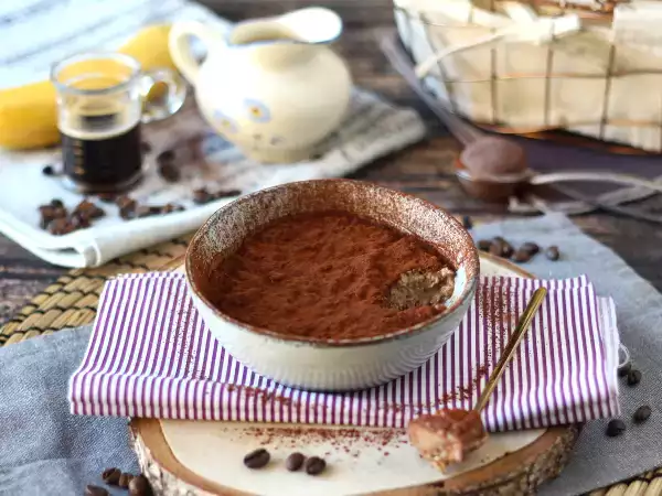 Resep Oat semalam dengan rasa tiramisu, sarapan kopi dan cokelat yang sempurna!